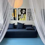 Uzupio4 Old Town House 아파트 *
